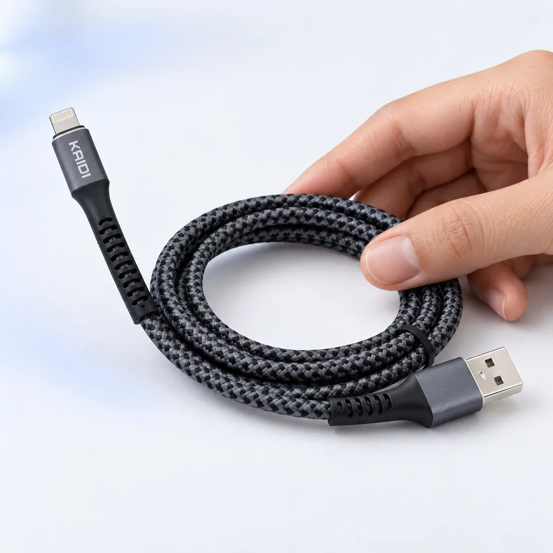 Cabo de dados 3A nylon USB - KAIDI - KD-2501 — escala