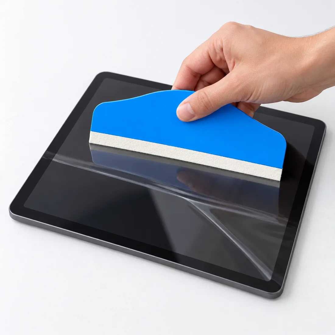 Espatula grande para aplicação de película hidrogel de tablet — uso