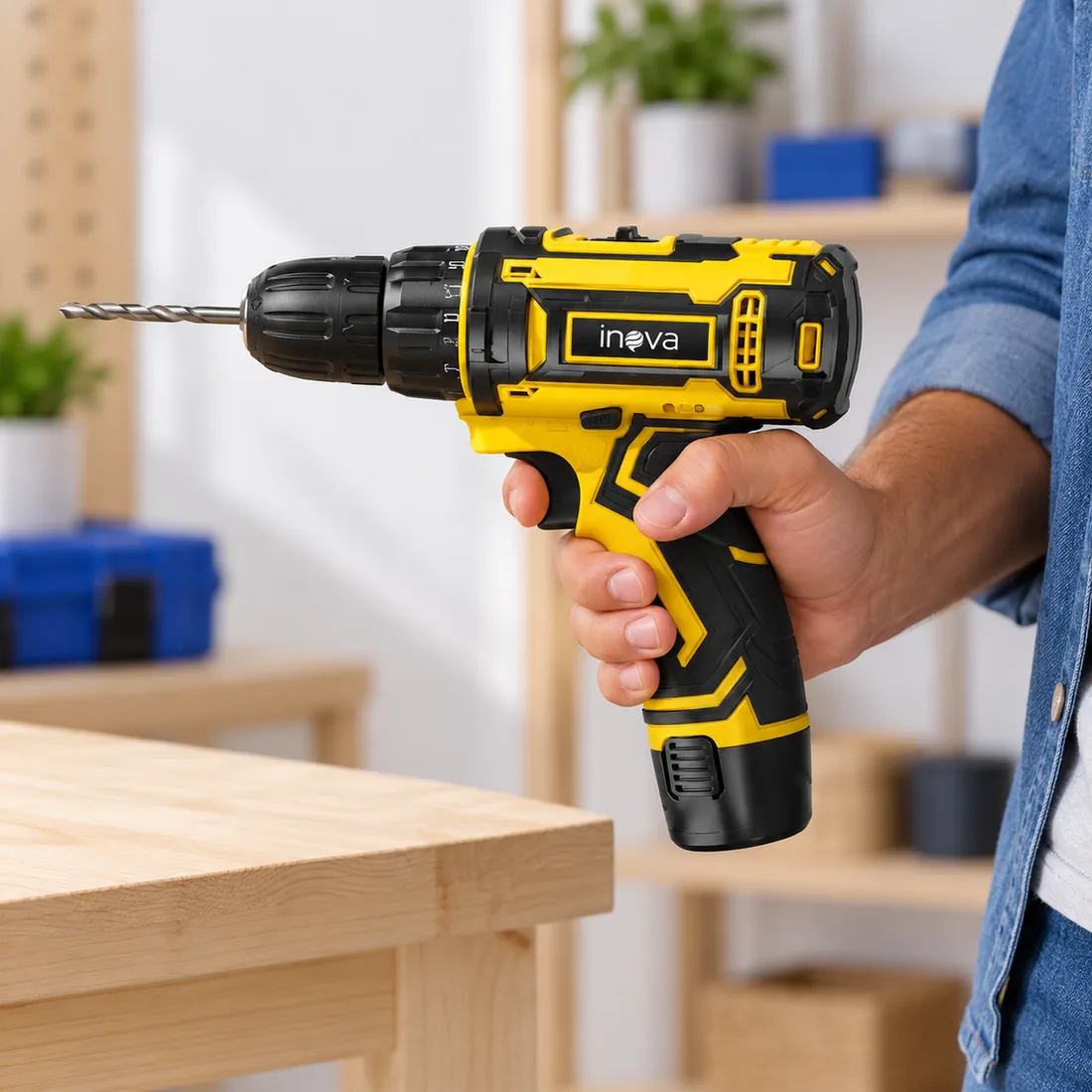 Furadeira de lítio escovada 12V Inova SCR12912 — uso