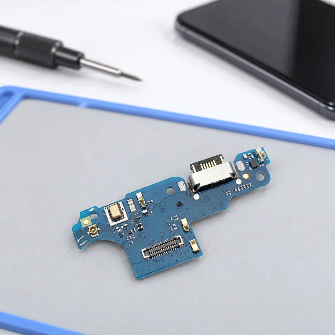 Sub-placa conector de carga moto G9 / G9 play XT2083 original nacional — uso