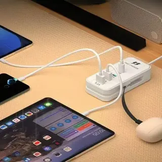 Tomada carregador de celular USB e PD 4 portas — foto do produto